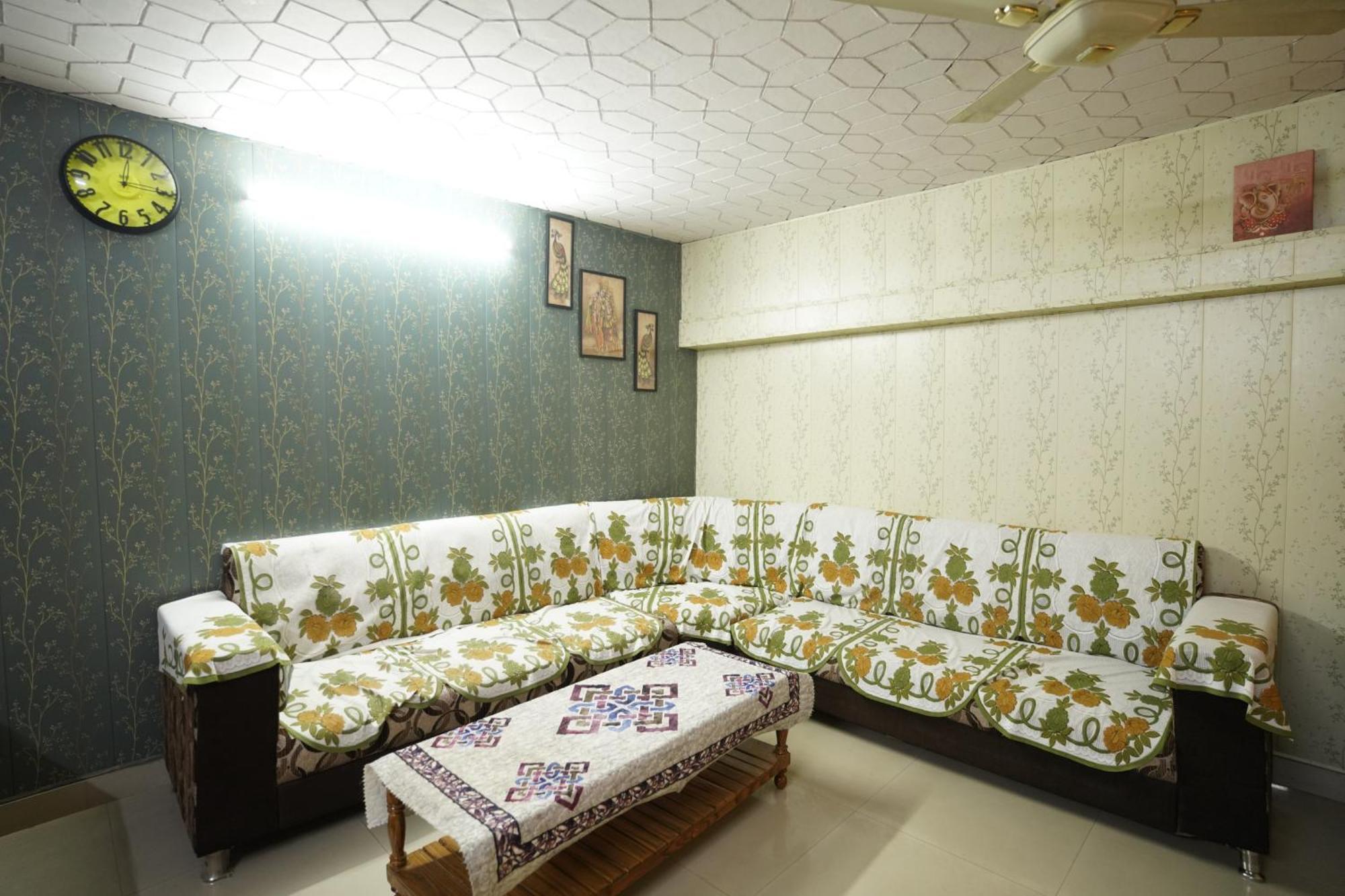 Kashi Dham Homestay Варанаси Екстериор снимка